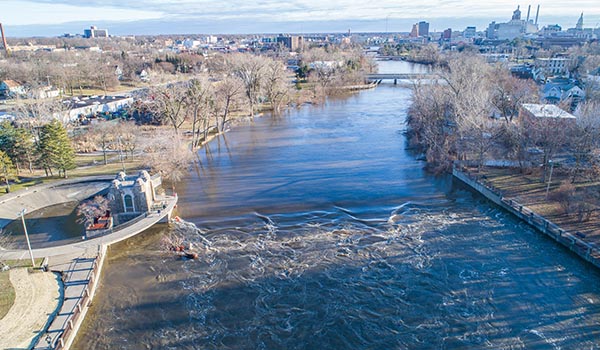 Flooding on the Grand River (2018)